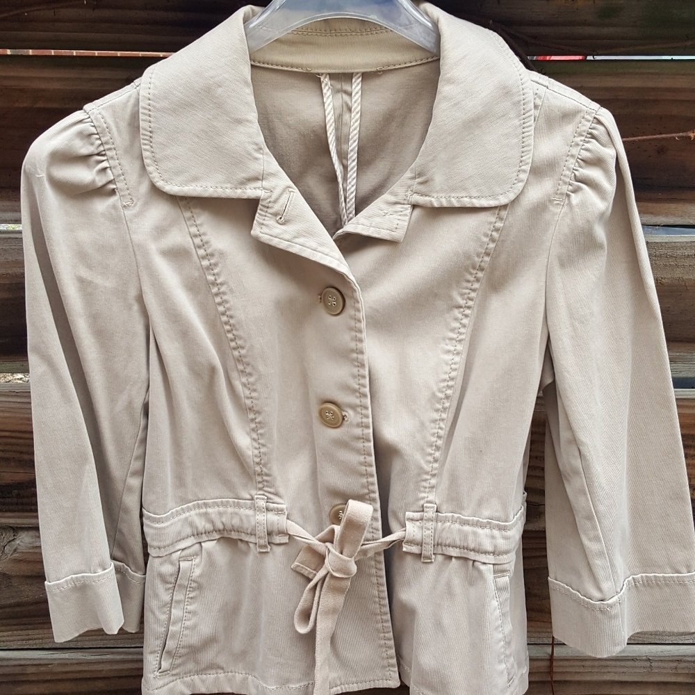 Sandstone crop jacket